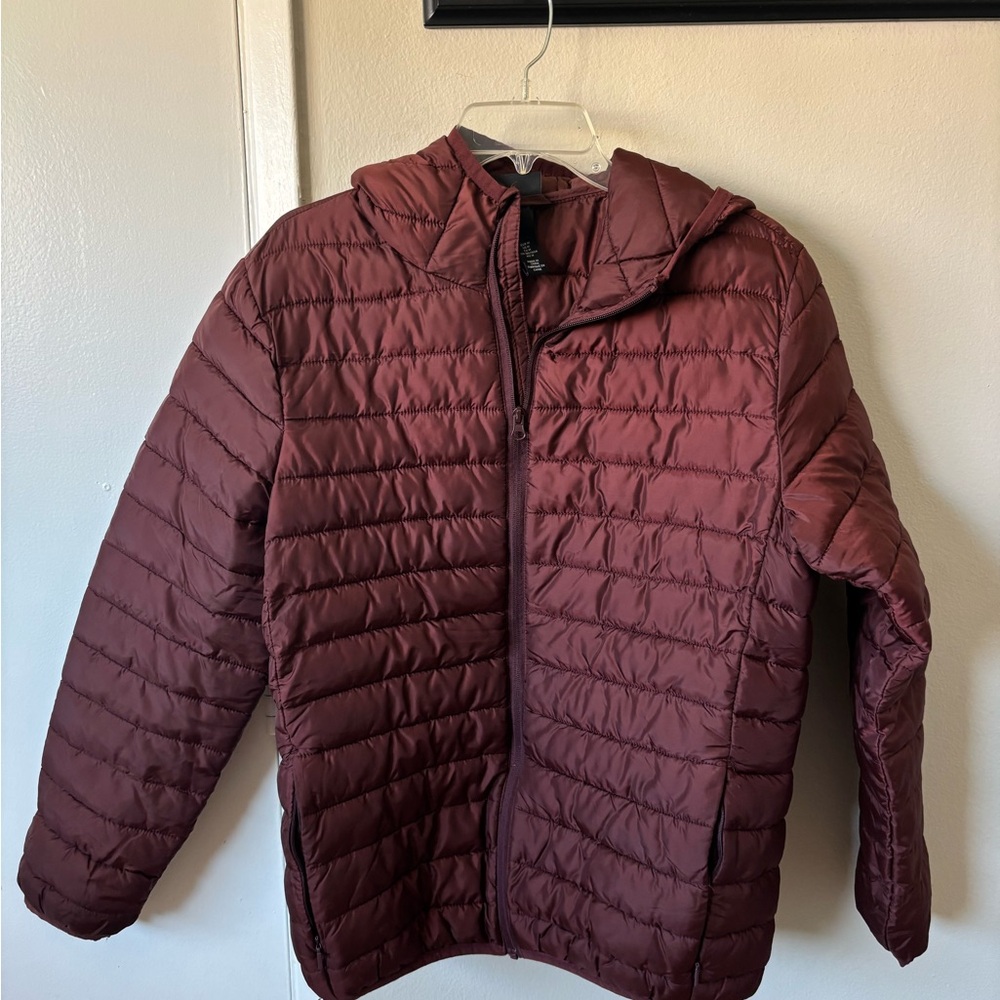 H&M Men's Maroon Puffer Jacket